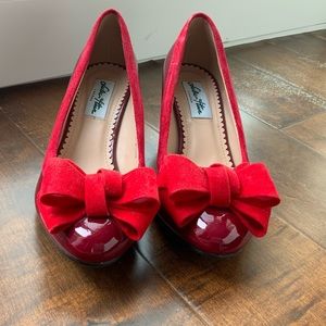 Red vintage kitten heels